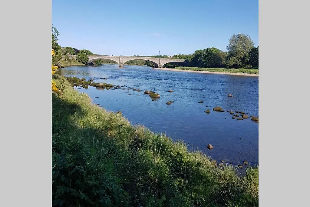Spacious 2 Bedroom Apartment In Aberdeen City