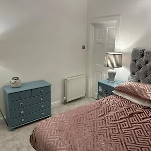  Apartment Amazing Getaways - The Place For With Free Parking